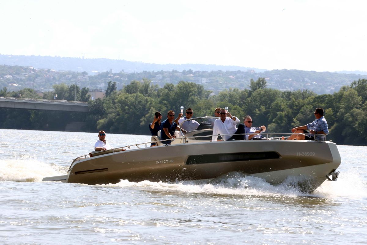 Dunai gasztronómiai program motoros jachttal 2023. augusztus 25.